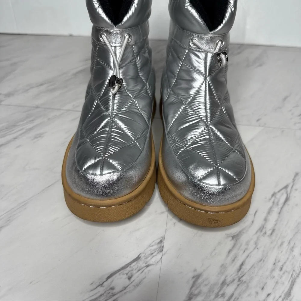 Marc Fisher Kamryn Silver Faux Leather Bootie 6 1/2 M